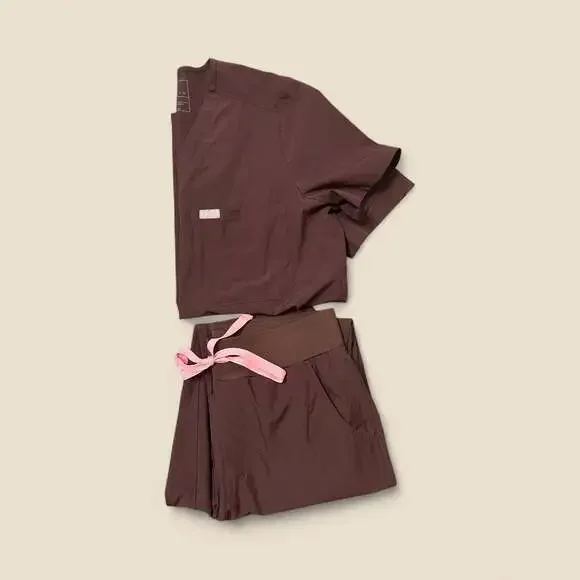 Figs Women's Chocolate Scrub Set, V-Neck Top & Jogger Pants top M top S bottom. - Picture 4 of 5